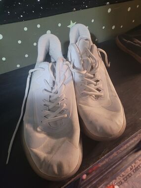 Nike Men's White Athletic Shoes